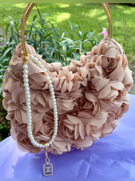 Handbags - NIP Blush Floral Rosette Gold-Tone Double Handle Handbag w/Versatile Bag Charm